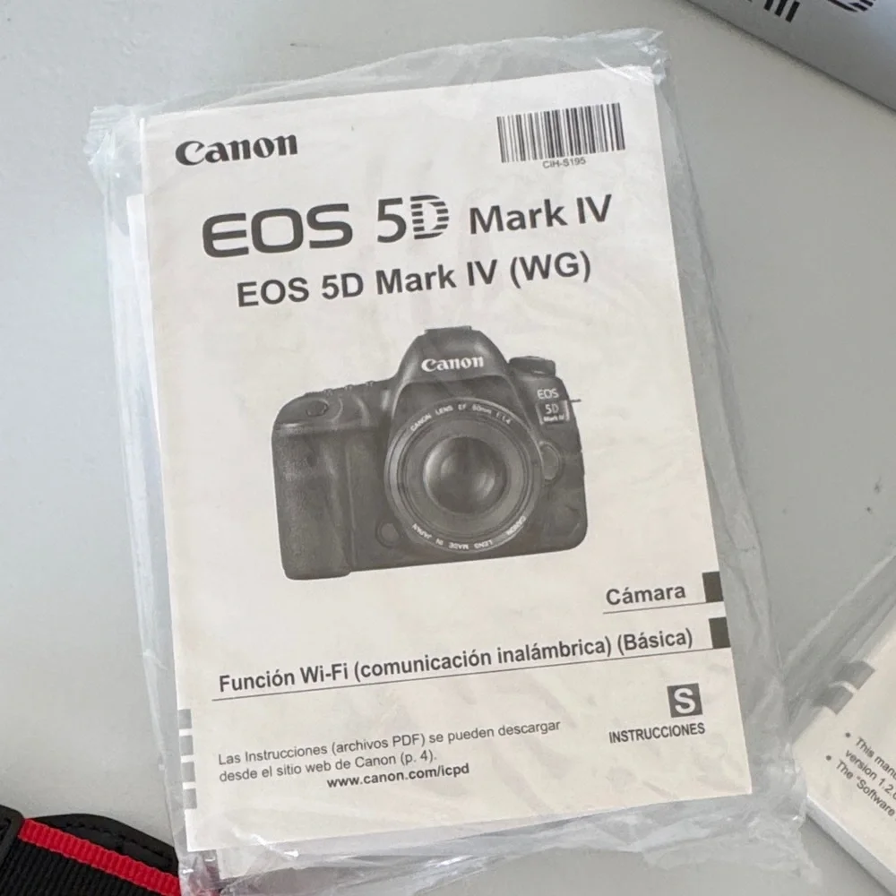 Canon EOS 5D Mark III Accessories only - Picture 4 of 8